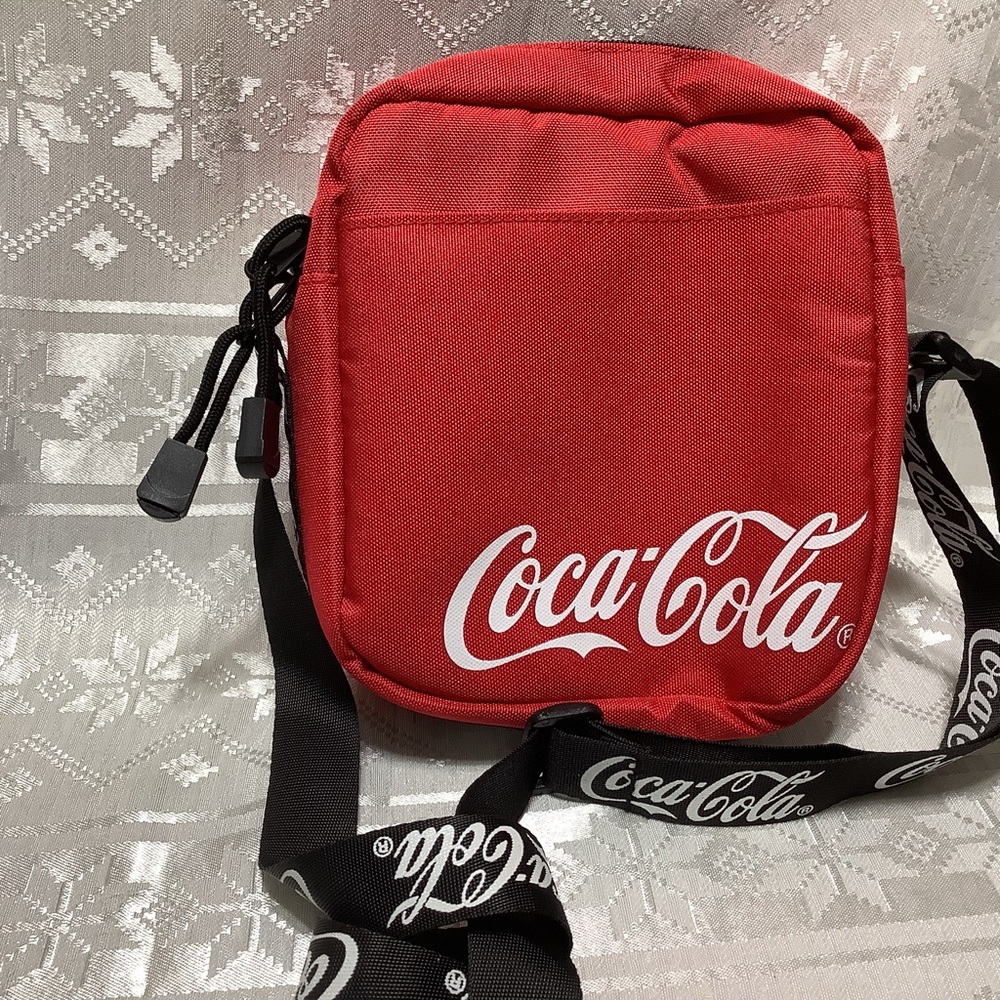 Coca Cola Crossbody Bag Unisex Collectible Licensed - Picture 2 of 16